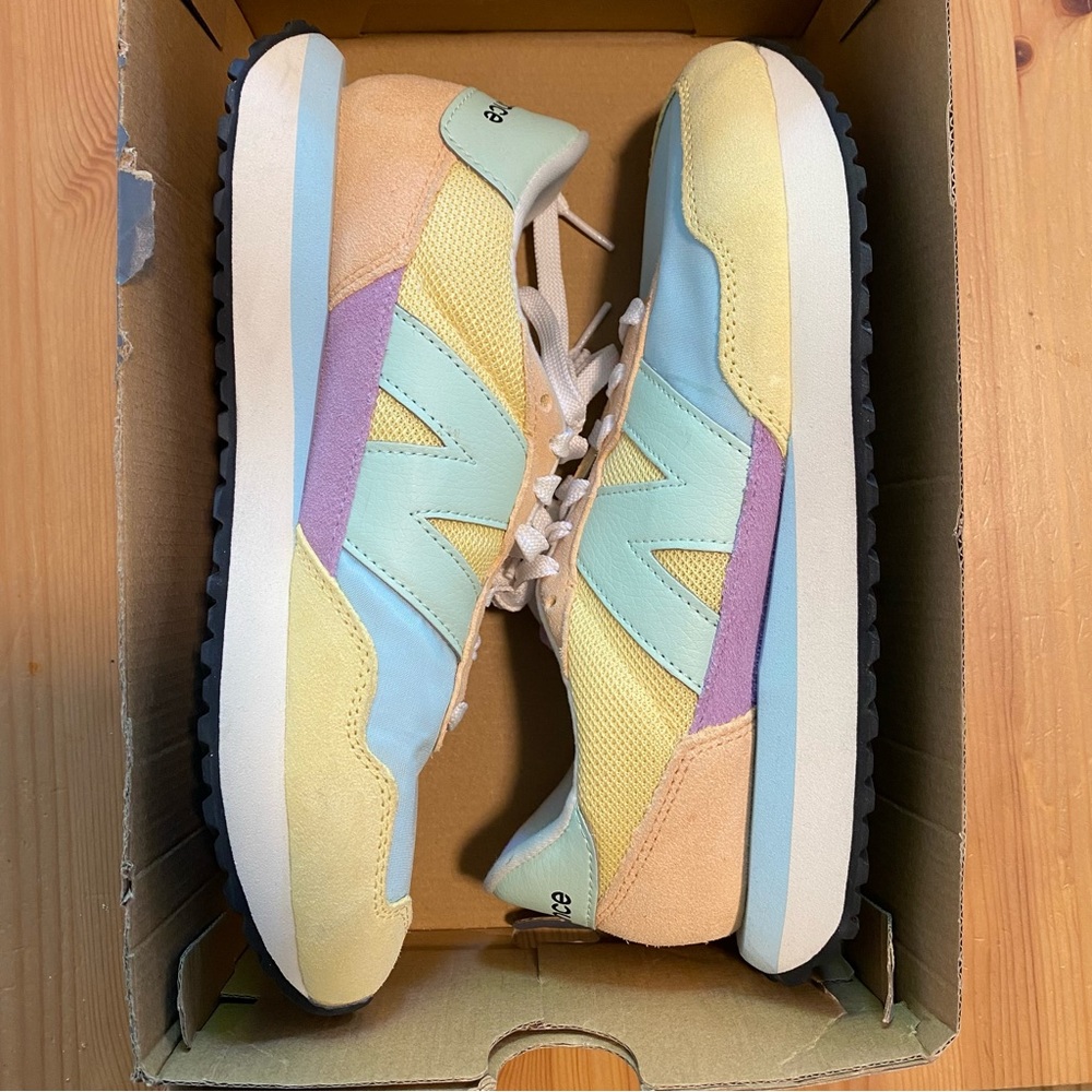 NWT New Balance Women's 237 - pastel (Size 9.5)